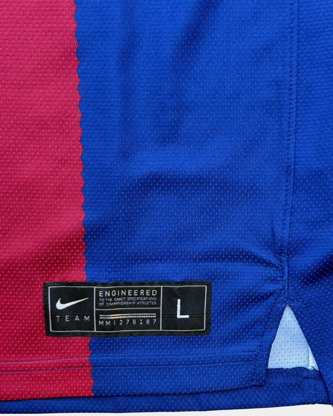 Nike FC Barcelona koripallotrikoo – koko L, uusi