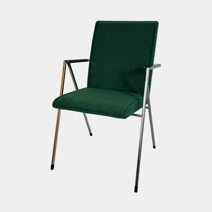 Vihreä kromijalkainen nojatuoli