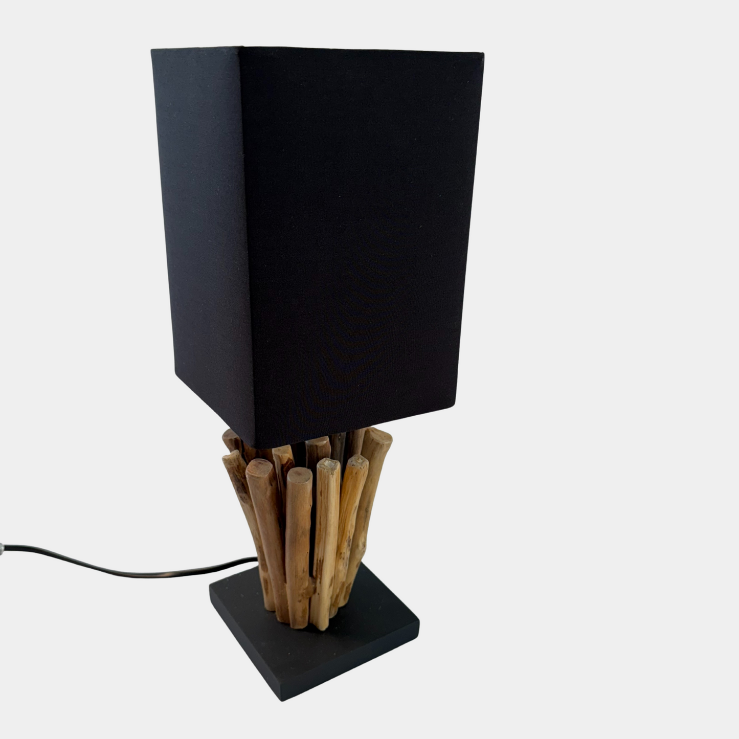 Adora pöytävalaisin