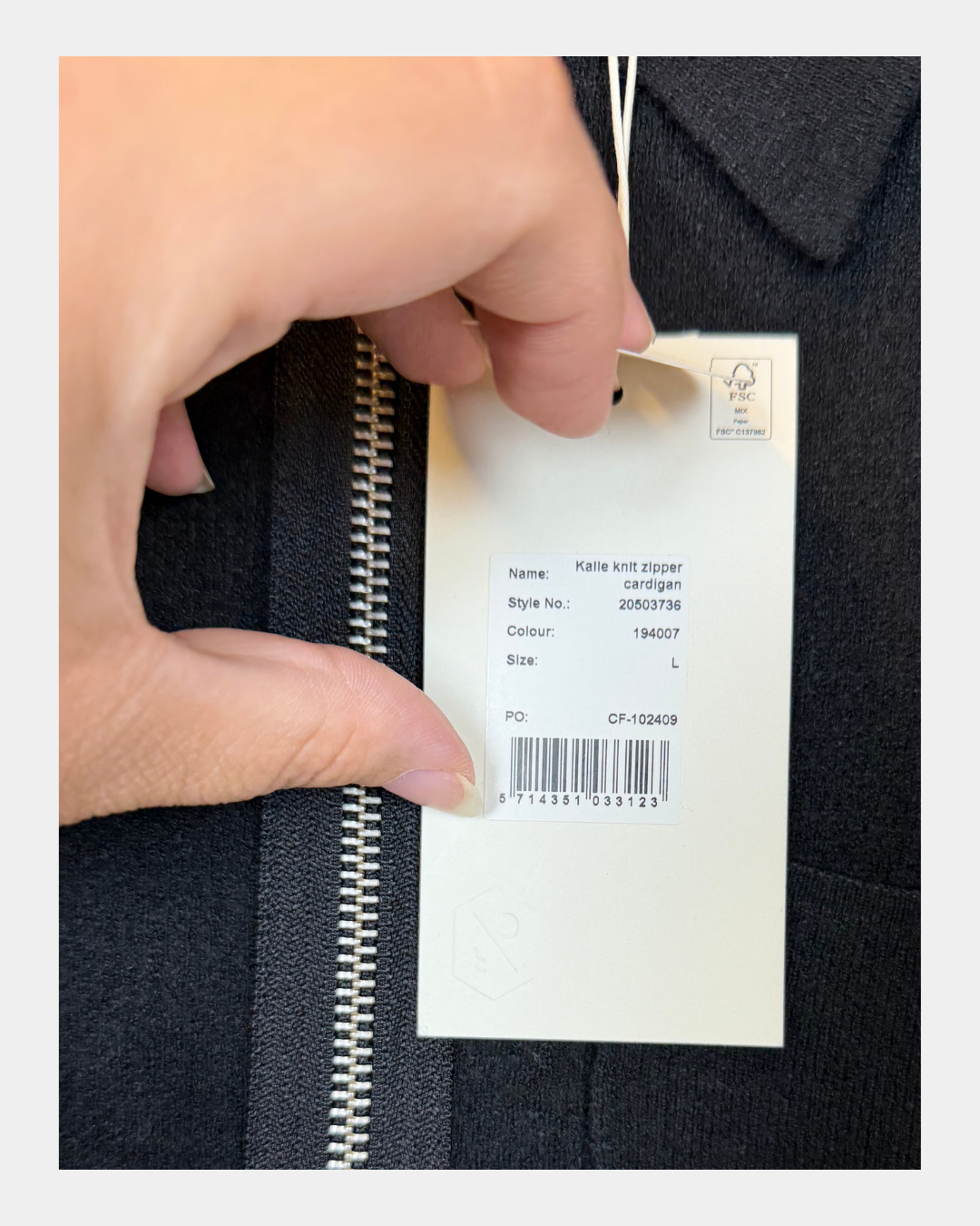 Casual Friday Kalle – musta neuletakki vetoketjulla, koko L, uusi