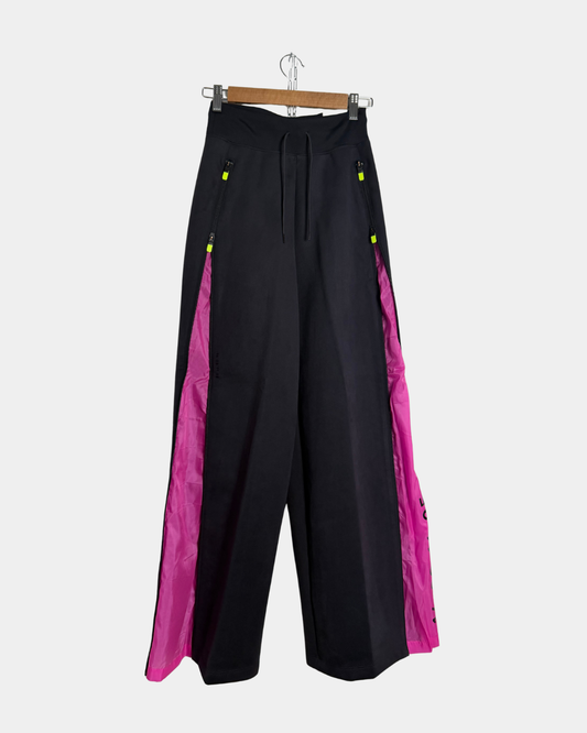 Nike Tech Pack -housut, XS — uusi