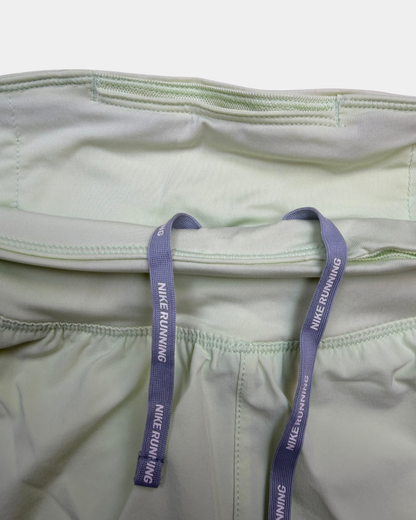 Nike One 2-in-1 juoksushortsit barely volt – koko XS, uusi