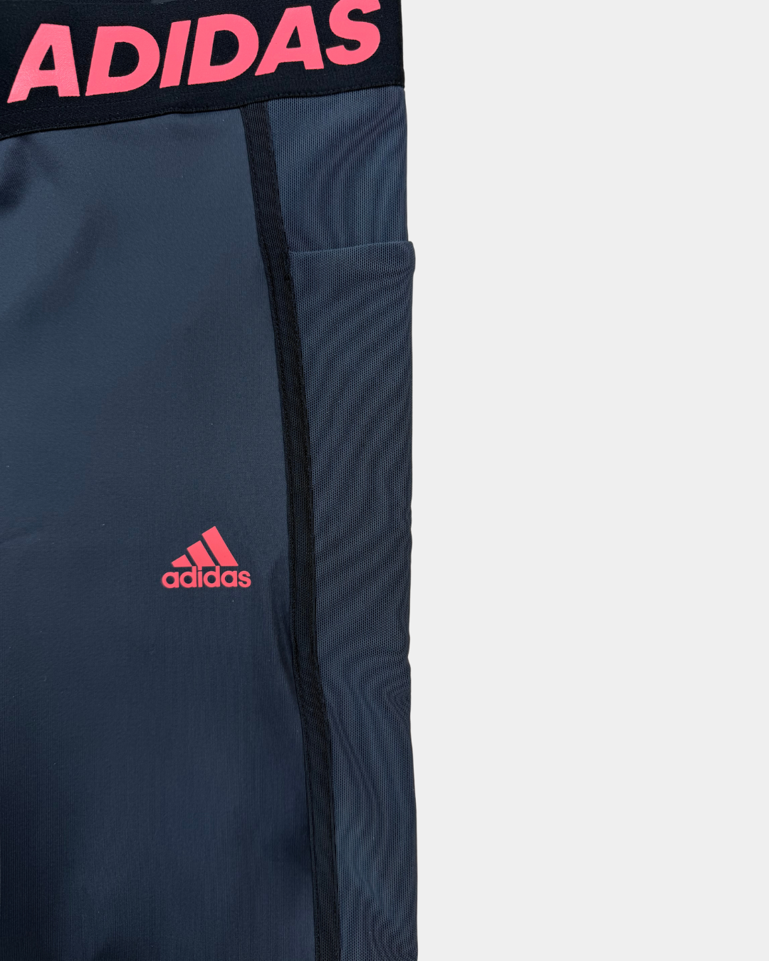 Adidas Techfit treenilegginssit tummansininen – koko M, uusi