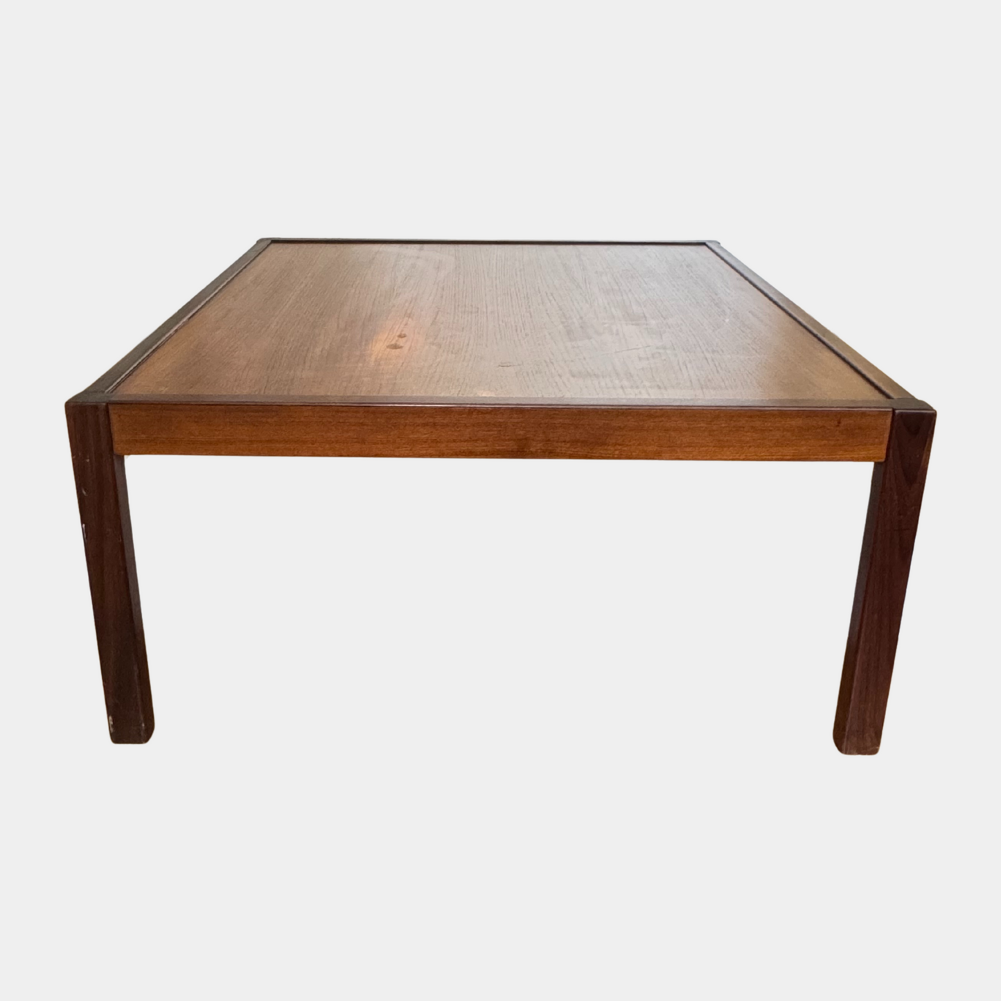 Asko Senaattori 3433 -sohvapöytä