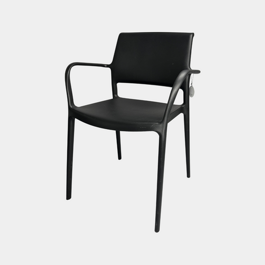 Pedrali Ara 315 -tuoli, musta